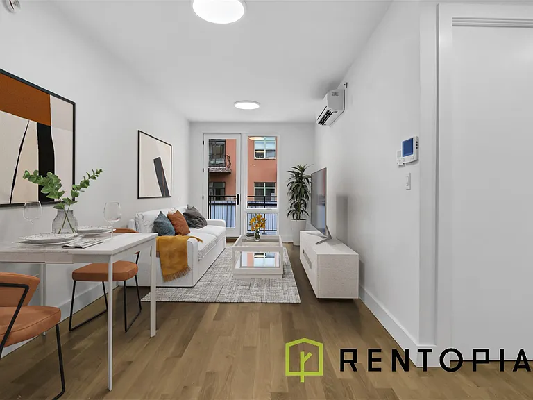 209 N 11th St #3F — Photo 1
