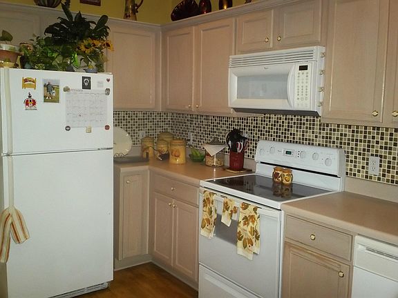 5th image of 148 Whitewing Way