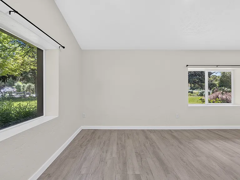 816 N 17th Ave — Photo 12