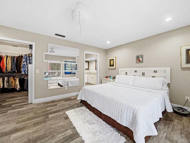 775 Howard St — Photo 25