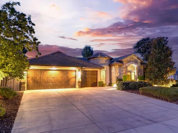 702 Rolling Green Dr, West Sacramento, CA 95605