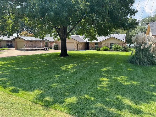548 Arrowwood Beach Cir
