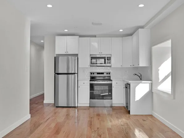 31 Roosevelt Place image 2 of 14