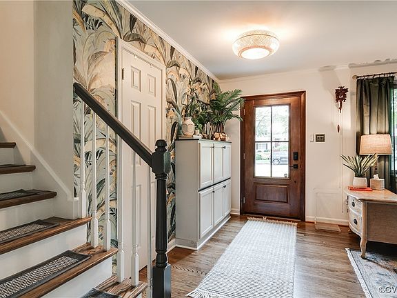 4th image of 8415 Freestone Ave