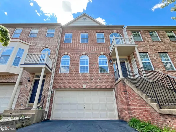4228 Trumbo Ct, Fairfax, VA 22033