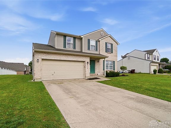 3rd image of 2010 Clearstream Way