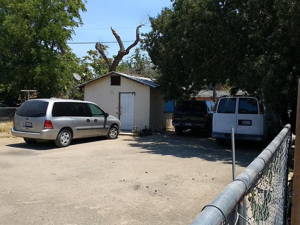 2nd image of 407 Whitlock St