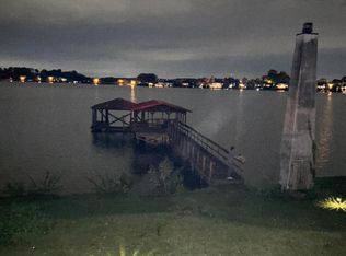 3252 Lake Shore Rd S, Denver, NC 28037