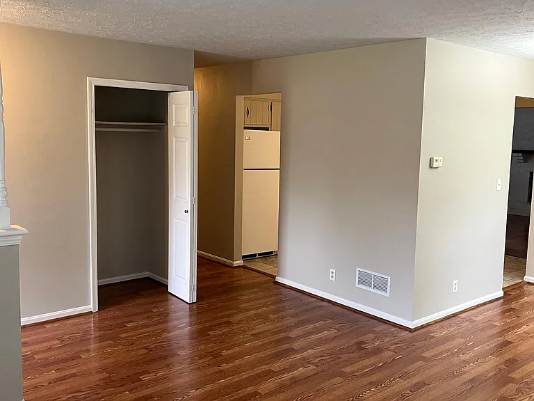 1115 Meadowridge Trl — Photo 10
