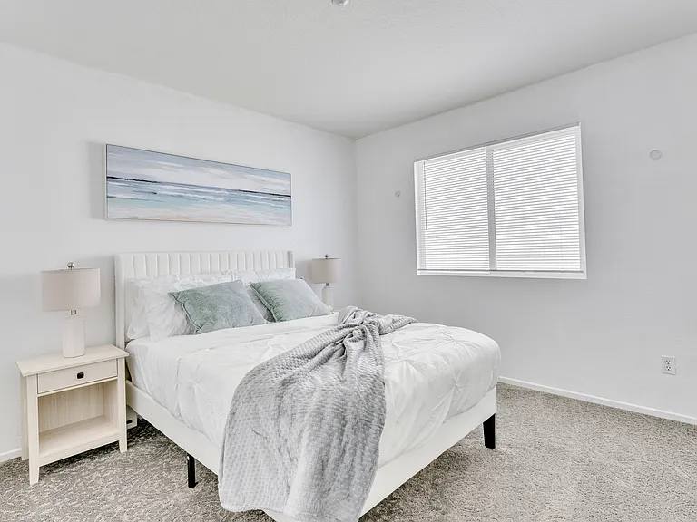 7476 Peppertree Ln — Photo 24