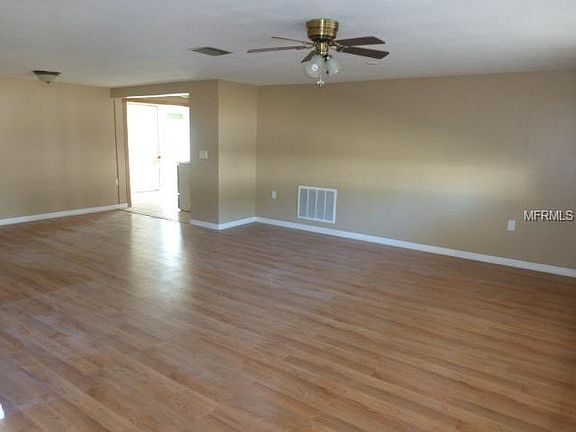 4th image of 3320 Finch Dr