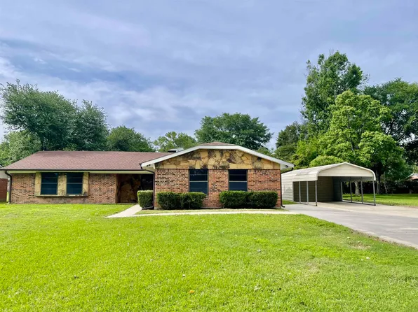 104 Meadowbrook St, Carthage, TX 75633