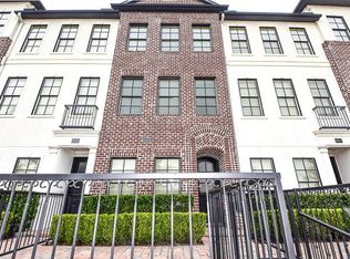 9405 Fannin St, Houston, TX 77045