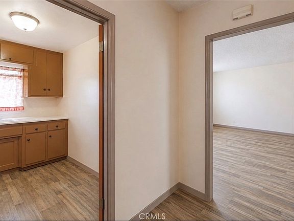 5th image of 921 Pacific Ave APT 10