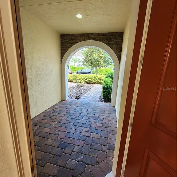 9805 Winnington St — Photo 3