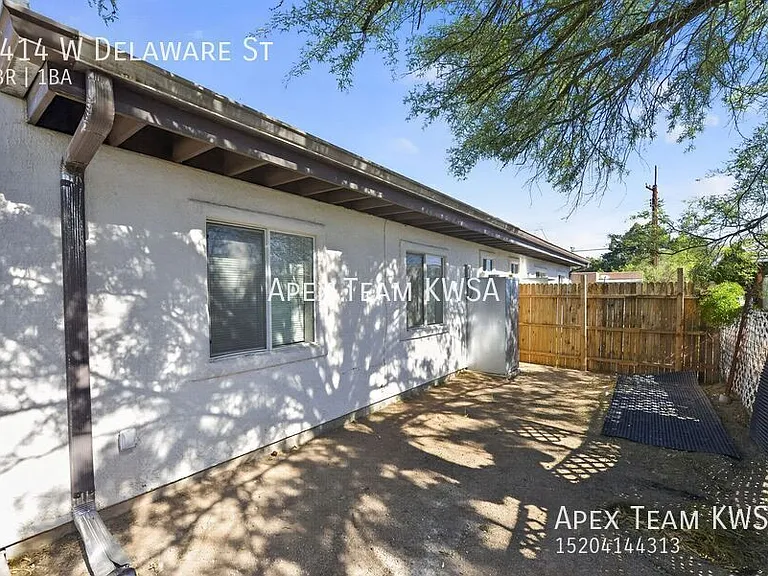 1414 W Delaware St — Photo 34