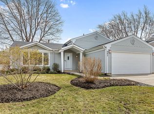 643 Caren Dr, Buffalo Grove, IL 60089