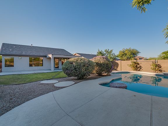 5th image of 41316 N Panther Creek Ct