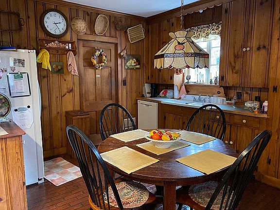 Country Knotty Pine Kitchen
