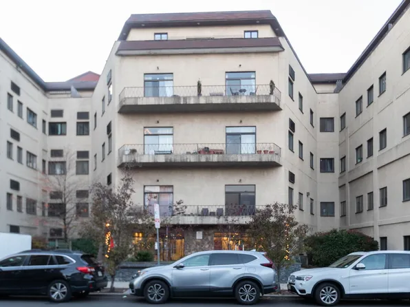 75 Liberty Ave Unit D29, Jersey City, NJ 07306