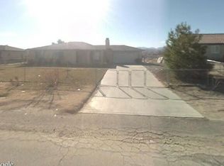 16840 Stagecoach Ave, Lake Los Angeles, CA 93591