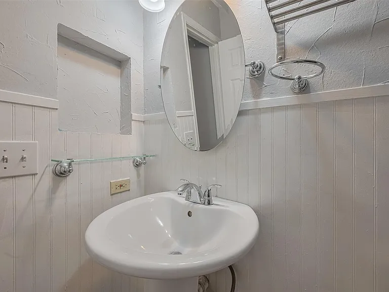 3610 Bee Bayou Ln — Photo 34