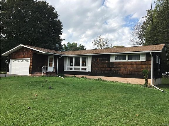 2nd image of 301 Farmington Dr