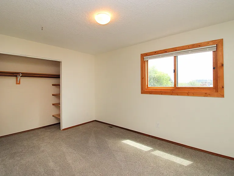 12047 SE 115th Ave — Photo 25