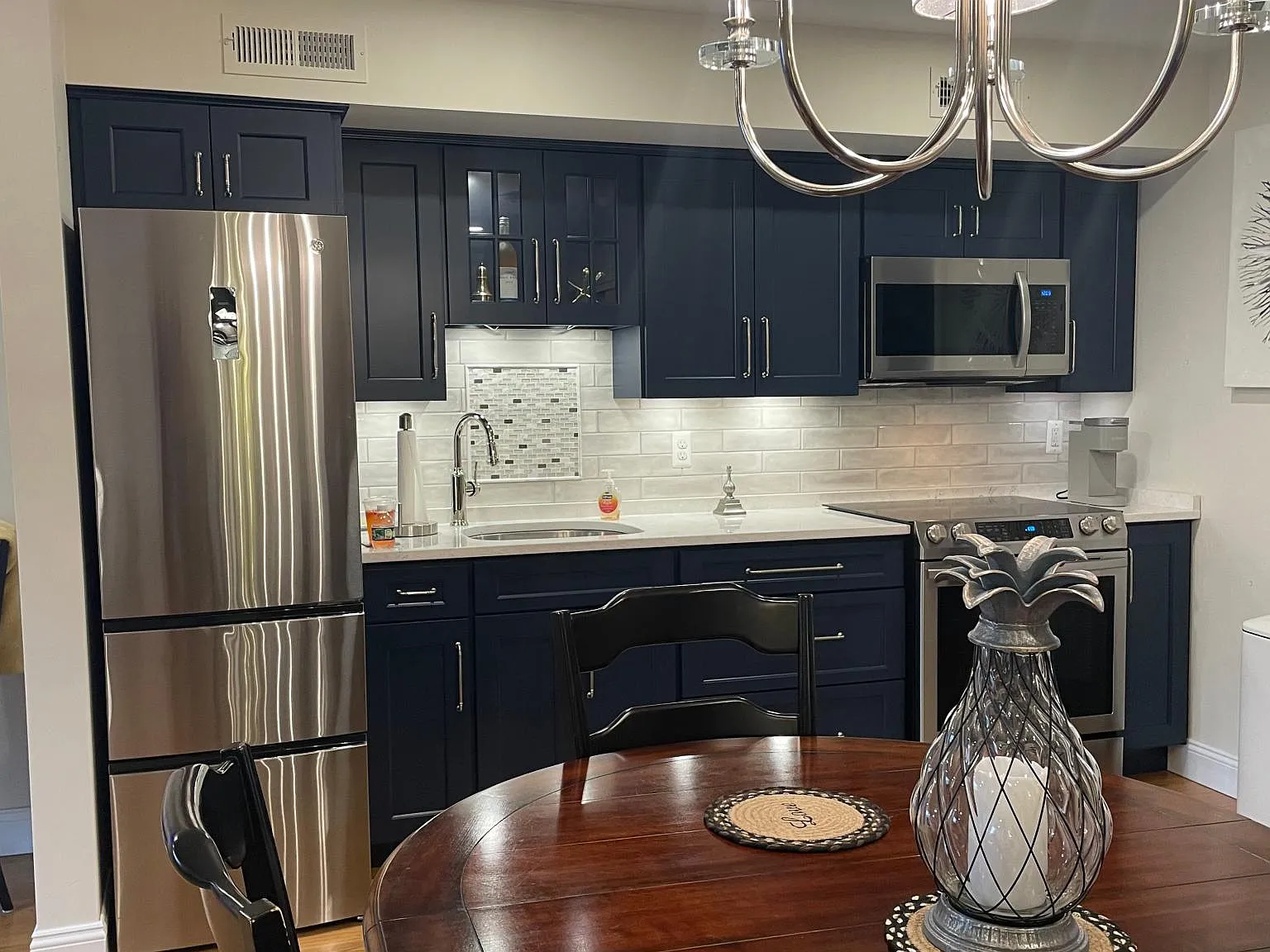 1 bed, 595 sqft, $2,100 — Photo 3