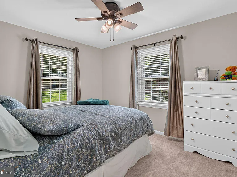 7331 Rolling Oak Ln — Photo 17