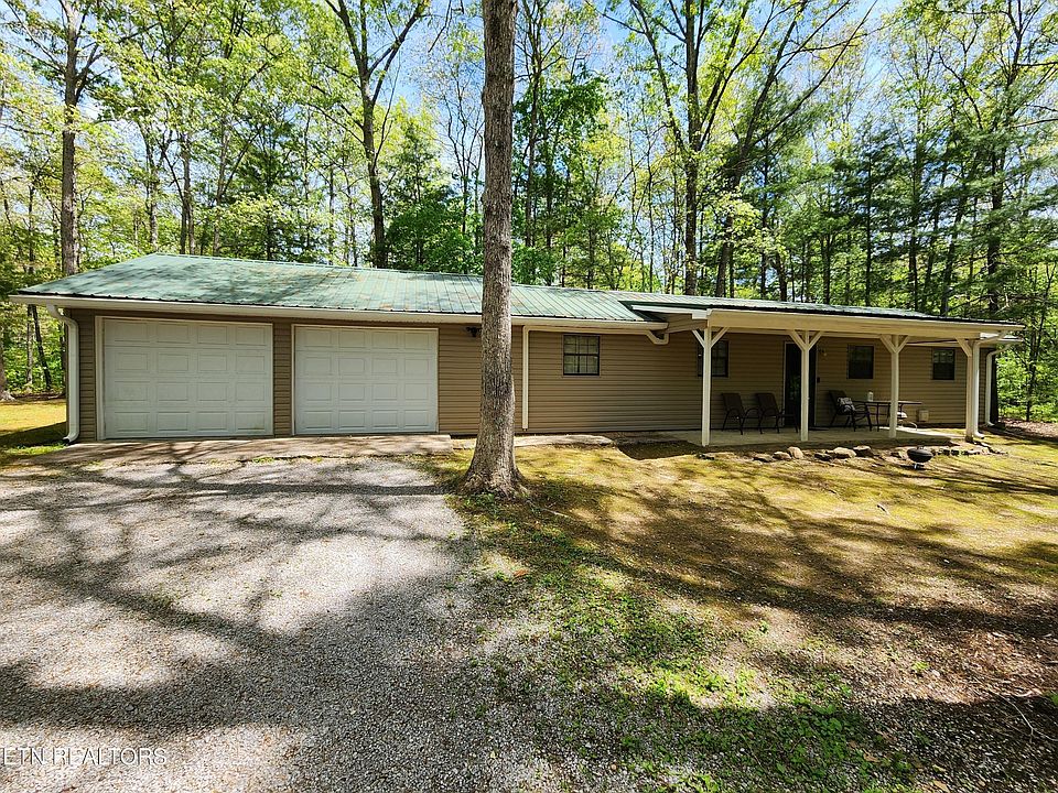 1st image of 906 Nameoki Cir