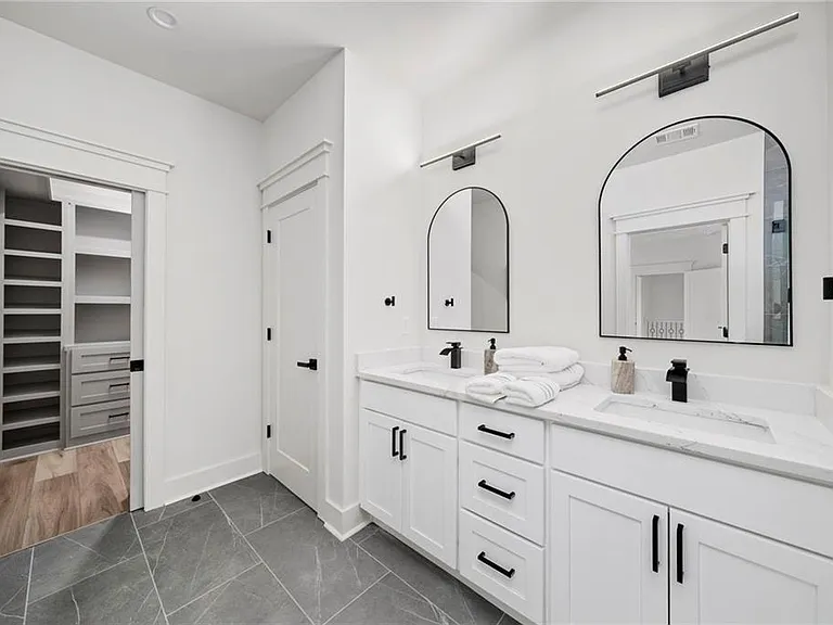 3784 Pine Needle Dr — Photo 35