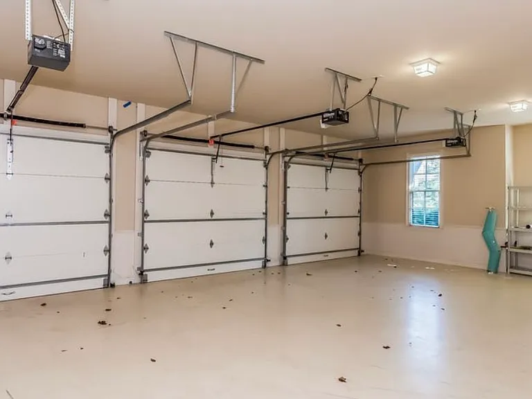 905 Shepards Ct — Photo 12