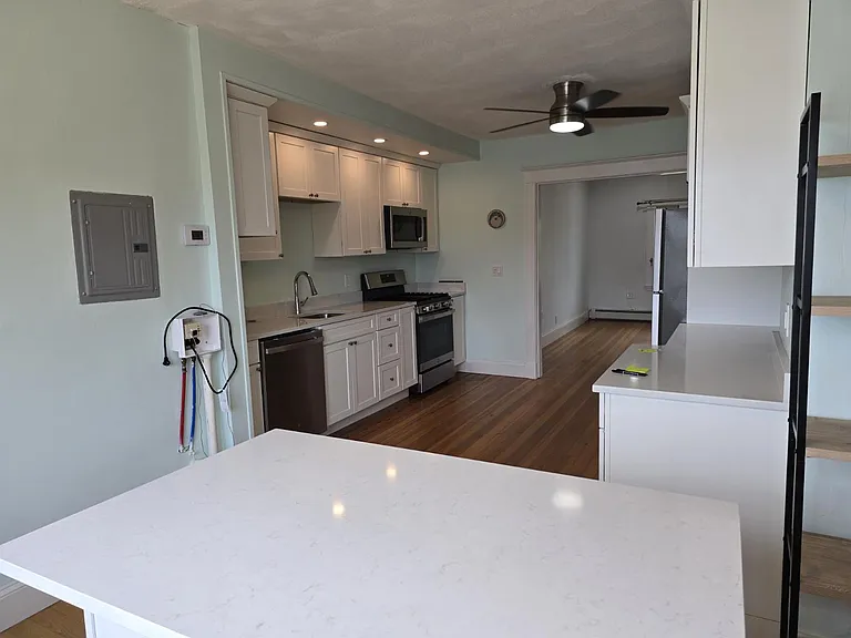 235 Washington Ave #5 — Photo 8