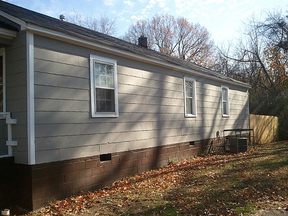 3rd image of 1039 Ethlyn Ave