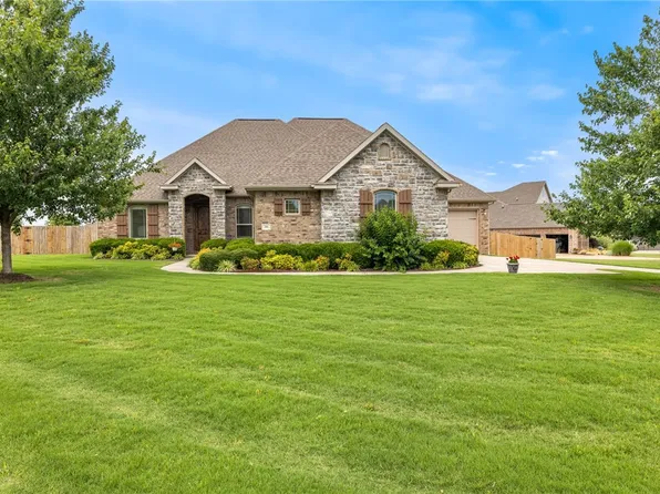 380 Waterfalls Dr, Farmington, AR 72730