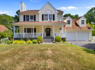 45 Fox Run Ln, Mystic, CT 06355