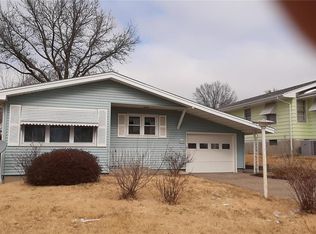 2410 Palmyra Rd, Hannibal, MO 63401