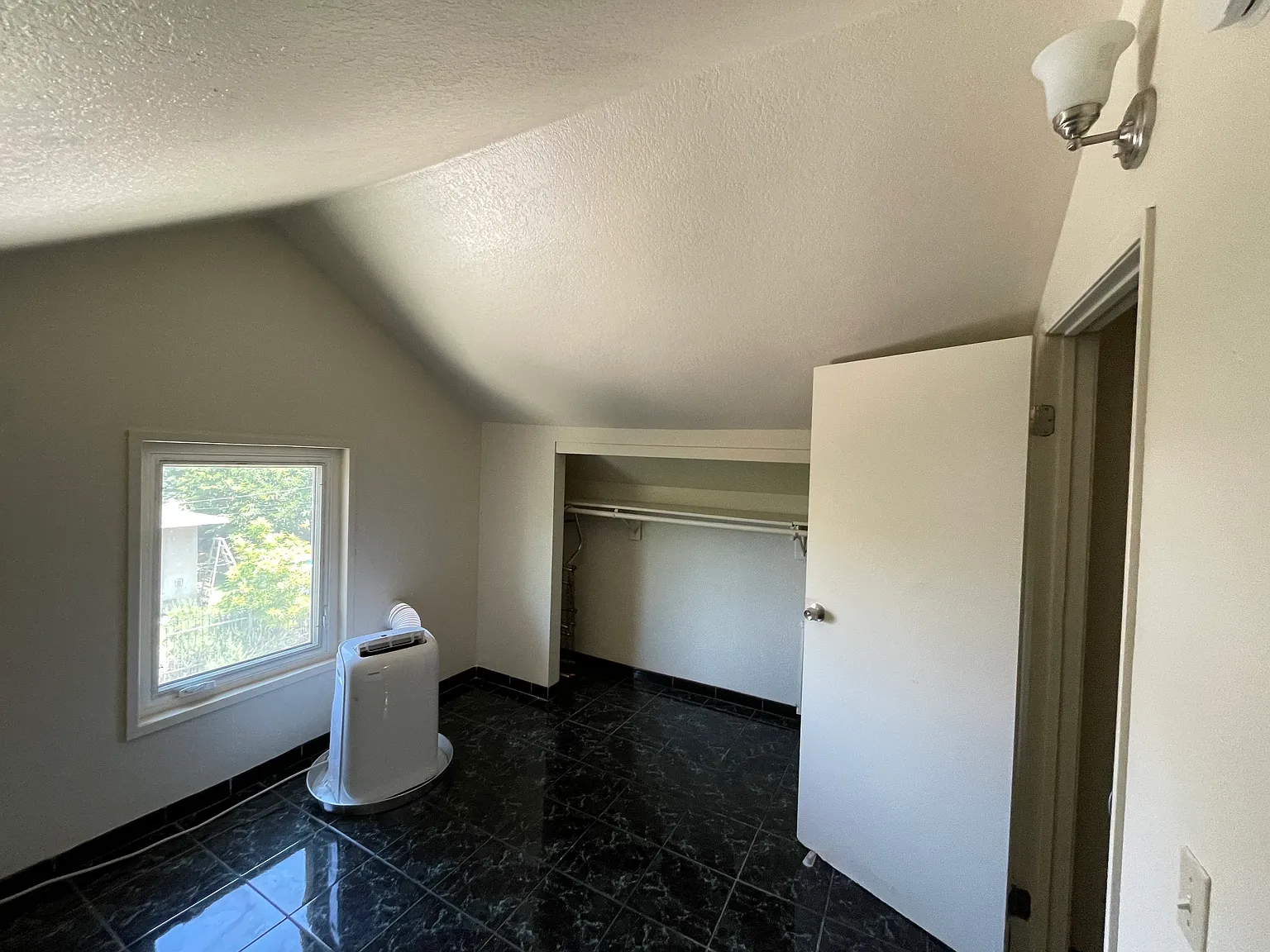 1 bed, 450 sqft, $1,650 — Photo 4