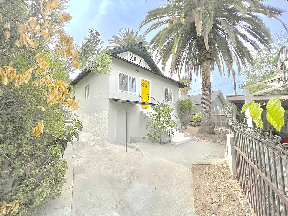 6146 Mesa Ave #1/2