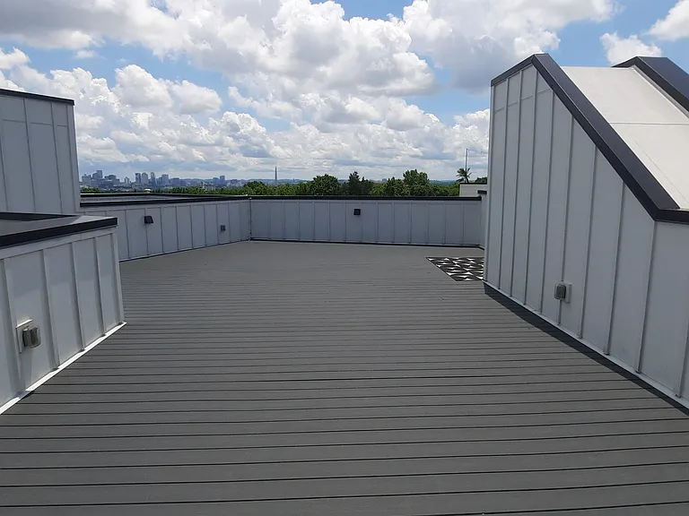 490 W Trinity Ln — Photo 48