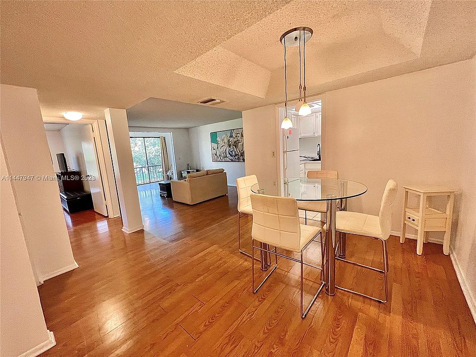 1st image of 3660 Inverrary Dr APT 3C