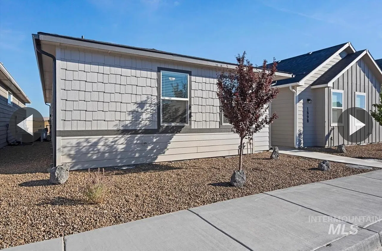 2 bed, 1232 sqft, $2,000 — Photo 3