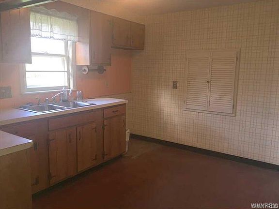 5th image of 503 Oak St