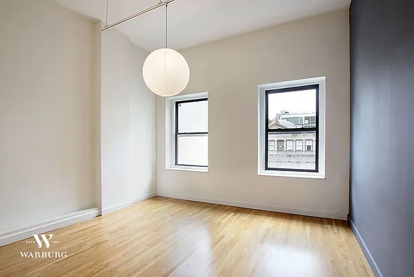 Rented by Warburg | media 20