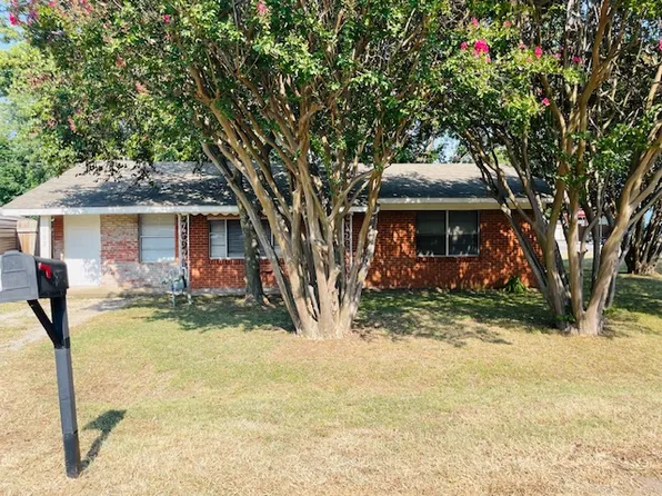 102 N Collins St, Colbert, OK 74733