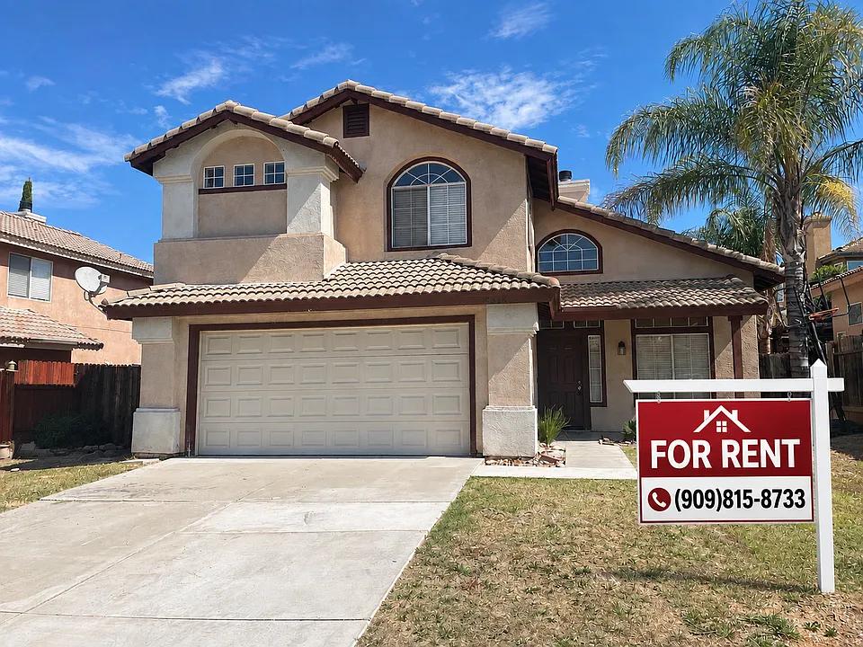 30388 Savannah Oaks Dr