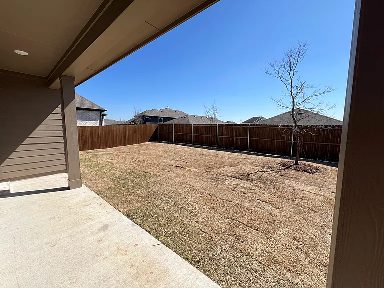 3409 Riverlawn Dr — Photo 24