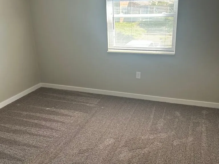 405-430 Bicentennial Way — Photo 6