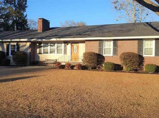 601 E Madison St, Dillon, SC 29536